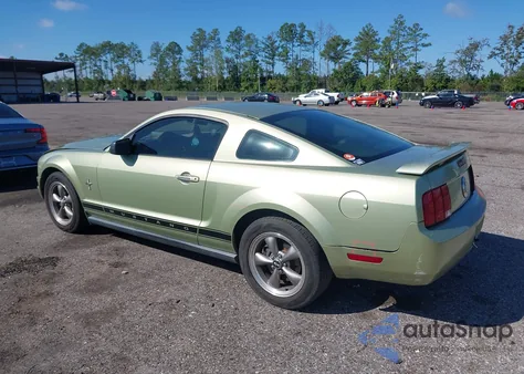 2006 Ford Mustang V6 z USA, uszkodzony, nr VIN 1ZVFT80N965135210